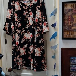 Floral ruffled bell sleeve tunic dress